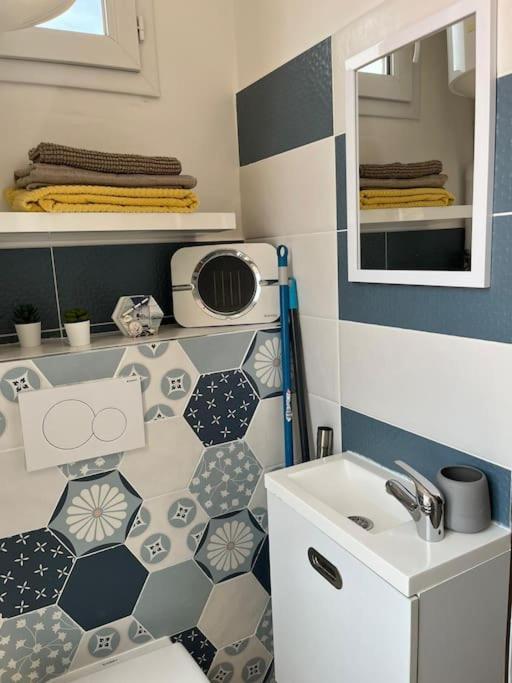Apartamento Sanary Sunset Votre Cocon Au Coeur Du Port Exterior foto