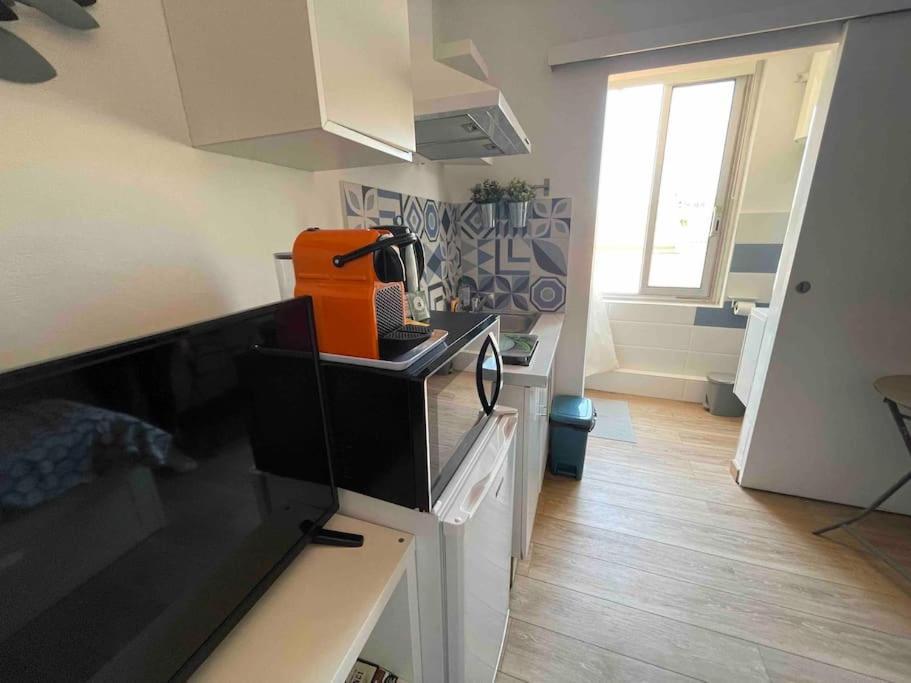 Apartamento Sanary Sunset Votre Cocon Au Coeur Du Port Exterior foto